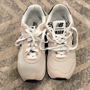 New Balance 515 Black and Beige Sneakers